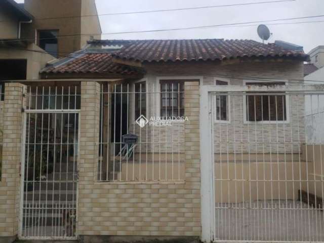 Apartamento com 3 quartos à venda na Rua Doutor Cláudio Walter Ferreira da Silva, 171, Guarujá, Porto Alegre, 200 m2 por R$ 636.000