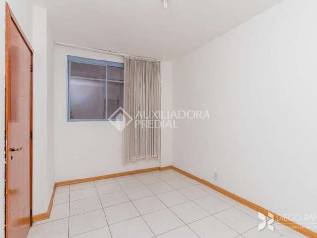 Apartamento com 2 quartos à venda na Avenida Senador Salgado Filho, 327, Centro Histórico, Porto Alegre, 50 m2 por R$ 230.000