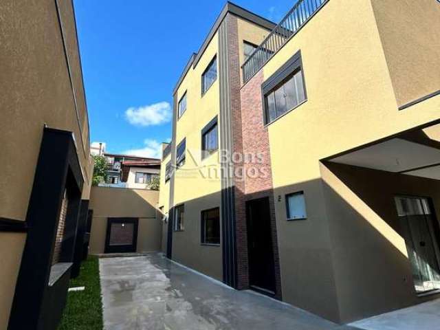 Casa com 4 quartos à venda na Rua Rafael Arcanjo Machado, 491, Uberaba, Curitiba por R$ 590.000