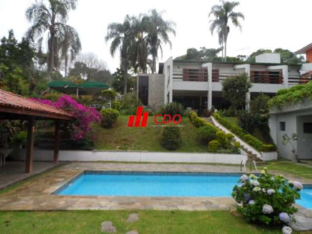Linda Casa no Condomínio Chácara da Lagoa em Itapecerica com 4 dormitórios 570 área construída 6 vagas