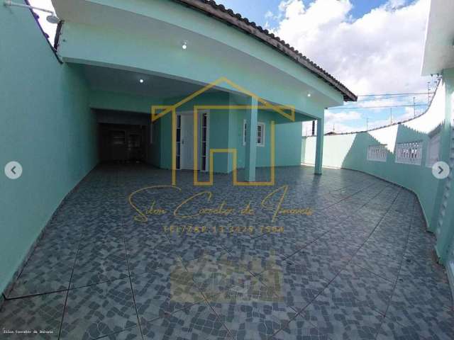 Casa para Venda em Itanhaém, Estância Balneário de Itanhaém, 2 dormitórios, 1 suíte, 2 banheiros, 5 vagas