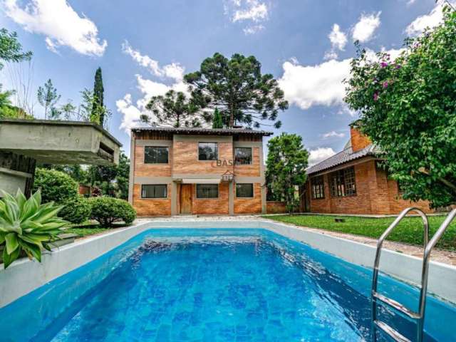 Casa com 5 quartos à venda na Rua Theodoro Makiolka, 3401, Barreirinha, Curitiba por R$ 2.280.000