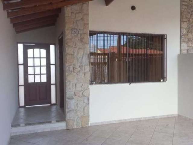 Casa com 2 quartos para alugar na Vila Rio Branco, Jundiaí , 114 m2 por R$ 2.900