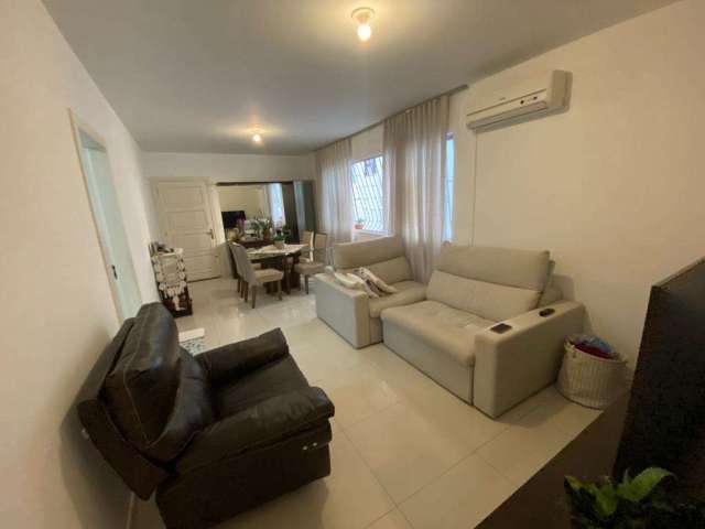 Apartamento com 3 quartos à venda na Rua Altamiro Guimarães, 255, Centro, Florianópolis por R$ 888.000