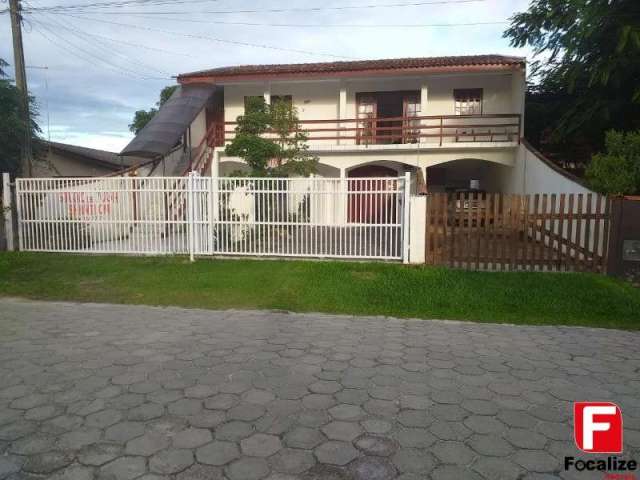 Casa com 3 quartos à venda na Rua Espírito Santo, 599, Itapema do Norte, Itapoá por R$ 1.000.000