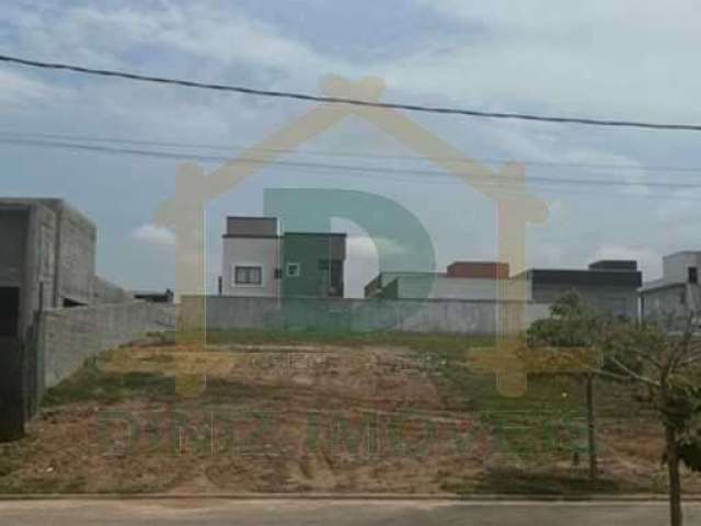 Terreno em condomínio fechado à venda no Parque Ipiranga, Resende , 399 m2 por R$ 290.000