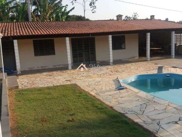 Chácara com 8.500m² em Mairinque, com casa e edícula