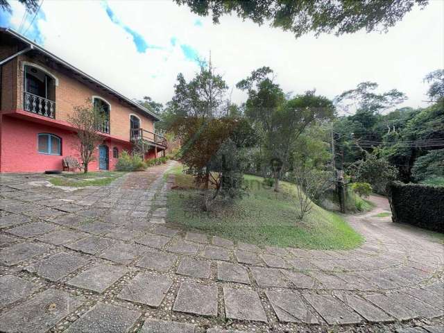 Casa em condomínio fechado com 3 quartos à venda na Avenida Inglaterra, 1008, Jardim Santa Paula, Cotia, 387 m2 por R$ 880.000