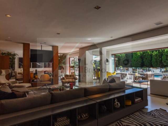 Casa com 3 quartos à venda na Avenida George Saville Dodd, Jardim Guedala, São Paulo, 685 m2 por R$ 9.000.000