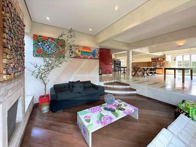 Casa em condomínio fechado com 3 quartos à venda na Rua Babilônia, 306, Jardim Passárgada I, Cotia, 308 m2 por R$ 1.990.000