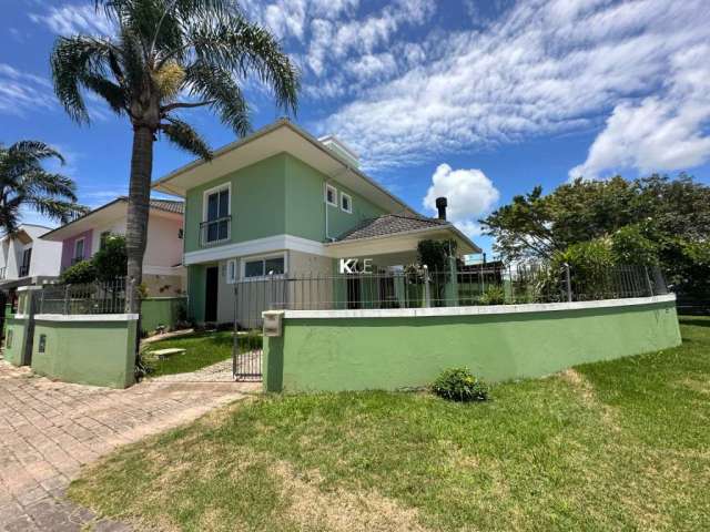 Casa com 3 quartos para alugar na Rua Azálea Rosa, --, Campeche, Florianópolis por R$ 5.850