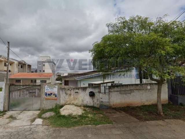 Terreno à venda na Rua Antônio Vidolin, 17, Cruzeiro, São José dos Pinhais por R$ 400.000