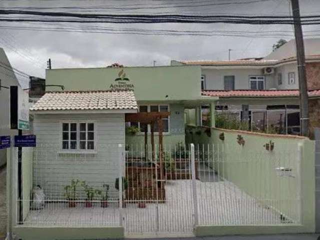 Casa comercial na Praia Comprida em São José, SC - CA1241