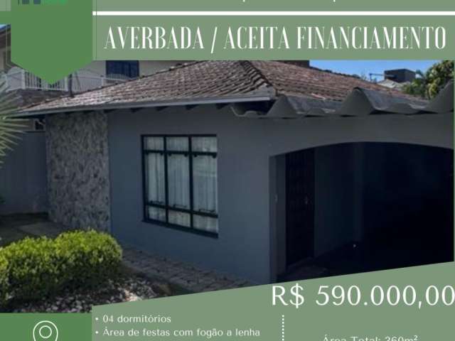 Casa para venda - Localizada no bairro Iririú | Joinville/SC