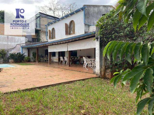 Casa com 3 dormitórios para alugar, 300 m² por R$ 16.701,00/mês - Vila Brandina - Campinas/SP