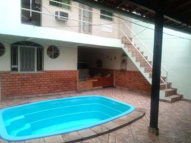 Casa 4 dormitórios 1 suíte 240m² 3 vagas Monero Rio de Janeiro/RJ