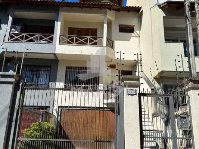 Casa com 3 quartos à venda na Rua Dona Paulina, 220, Tristeza, Porto Alegre por R$ 970.000