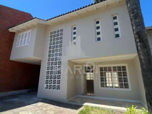 Casa em condomínio fechado com 4 quartos para alugar na Rua Conrado Ferrari, 71, Jardim Isabel, Porto Alegre por R$ 4.500