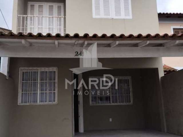 Casa com 3 quartos para alugar na Rua Eliza Tevah, 241, Hípica, Porto Alegre por R$ 2.550