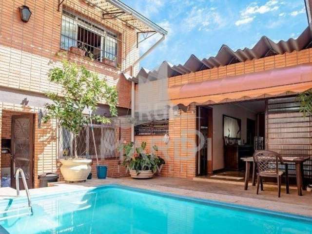 Casa com 3 quartos à venda na Rua Butuí, 505, Cristal, Porto Alegre por R$ 749.000