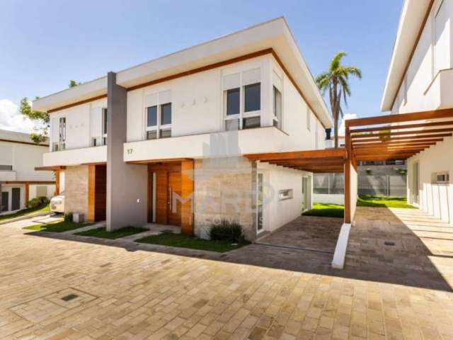 Casa em condomínio fechado com 3 quartos à venda na Avenida Clemenciano Barnasque, 121, Teresópolis, Porto Alegre por R$ 1.486.000