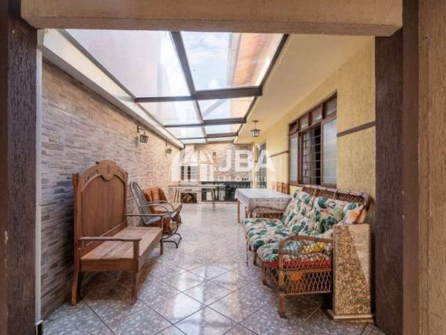 Casa com 4 quartos à venda na Doutor Sebastião Farajala Bacila, 131, Cajuru, Curitiba, 335 m2 por R$ 990.000