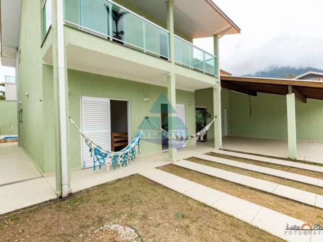 Casa em condomínio fechado com 5 quartos à venda na Rua 6, Praia do Sape, Ubatuba por R$ 2.100.000