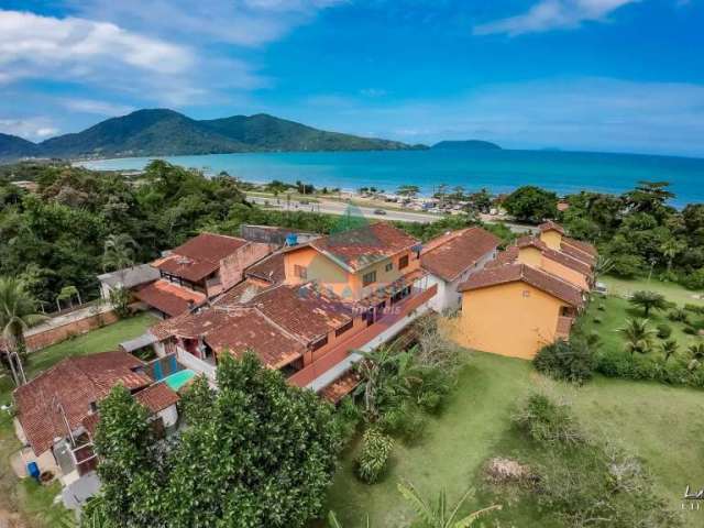 Casa comercial com 8 salas à venda na Rua das Amendoeiras, Praia da Lagoinha, Ubatuba, 336 m2 por R$ 1.650.000