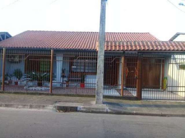Casa com 02 dormitórios no Bairro Rio Branco, Canoas/RS&lt;BR&gt;Mobiliada, com ar condicionado nos quartos, armários sob medida, cozinha ampla planejada, com eletrodomésticos. Sala de estar com móvei