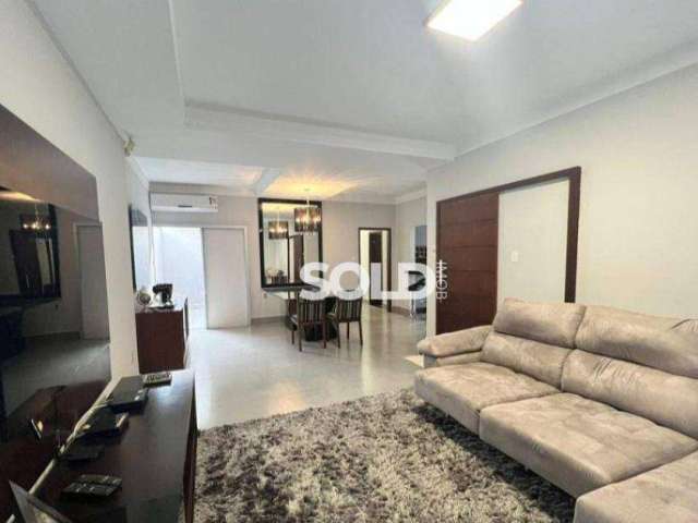 Casa com 4 dormitórios à venda, 200 m² por R$ 890.000,00 - Jardim Francano - Franca/SP