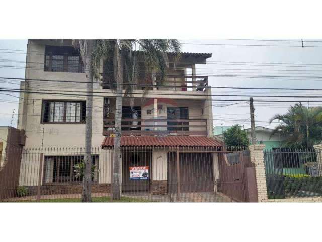 Casa com 6 quartos à venda na Rua Dr. Décio Martins Costa, 365, Vila Veranópolis, Cachoeirinha, 350 m2 por R$ 749.000