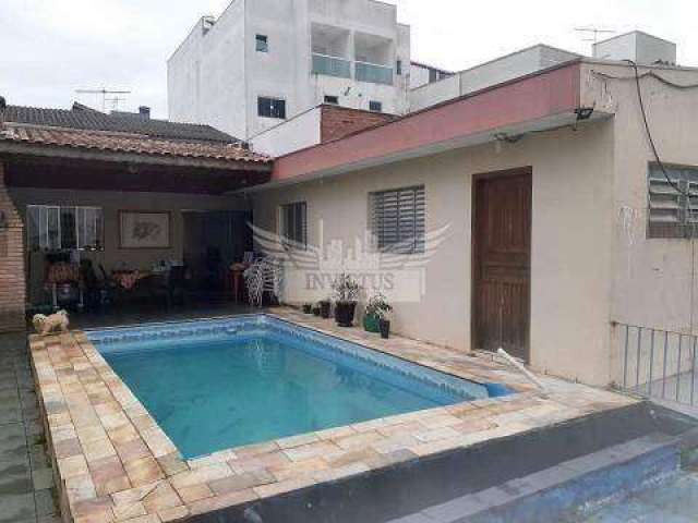 Casa Térrea Assobradada Disponível à Venda, 378m² - Bairro Pinheirinho em Santo André/SP.