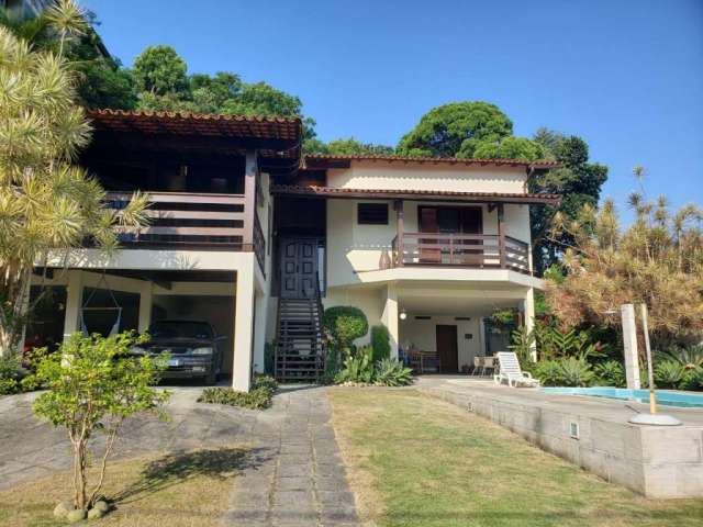 Casa com 5 quartos, 304 m² por R$ 900.000 - Badu - Niterói/RJ