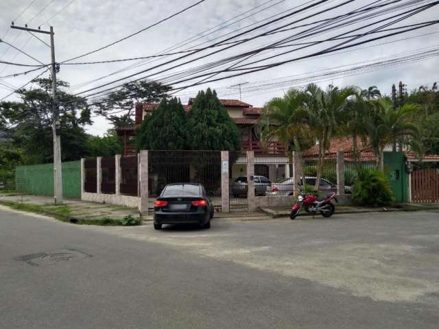 Casa com 5 quartos, 200 m² por R$ 590.000 - Maravista - Niterói/RJ