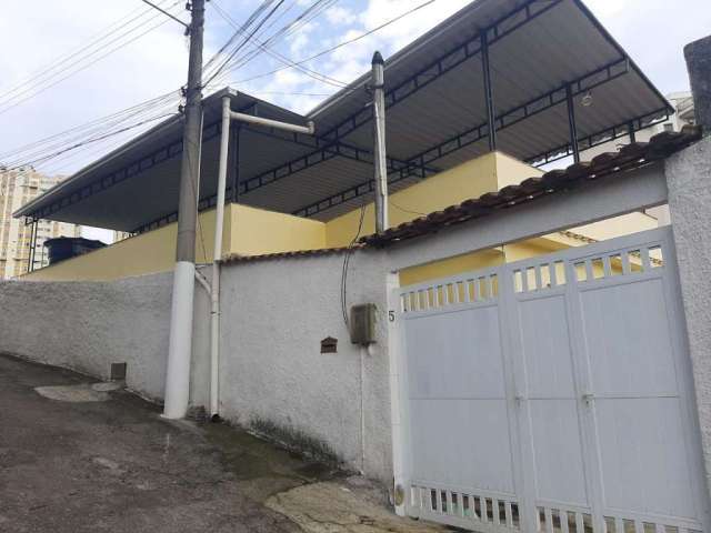 Casa com 2 dormitórios à venda, 70 m² por R$ 420.000,00 - São Lourenço - Niterói/RJ