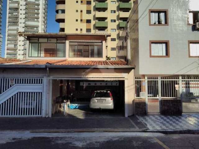 Sobrado RESIDENCIAL ou COMERCIAL no Canto do Forte, Confira na Imobiliária em Praia Grande.