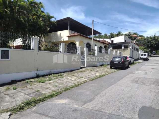 Casa com 3 quartos à venda na Rua Alagoinha, Jardim Sulacap, Rio de Janeiro, 200 m2 por R$ 950.000