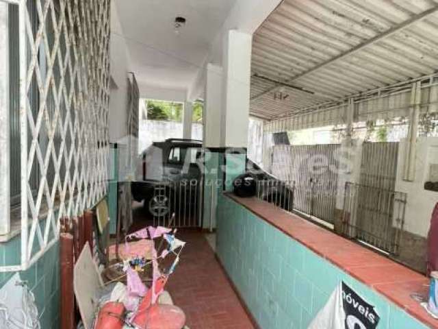 Casa com 3 quartos à venda na Rua das Azaléas, Vila Valqueire, Rio de Janeiro, 120 m2 por R$ 750.000