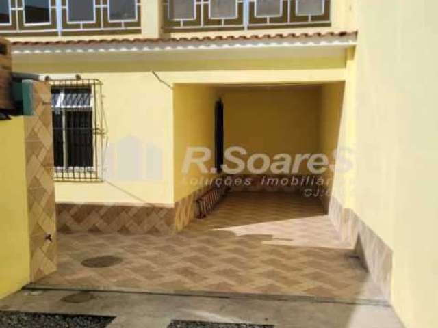 Casa com 3 quartos à venda na Rua Iriguaçu, Bangu, Rio de Janeiro, 130 m2 por R$ 400.000