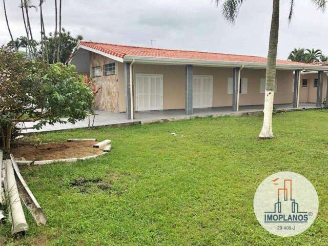 Casa com 3 dormitórios à venda, 180 m² por R$ 920.000,00 - Balneário Flórida - Praia Grande/SP