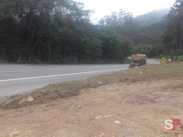 Terreno à venda na Vila Mogilar, Mogi das Cruzes  por R$ 900.000