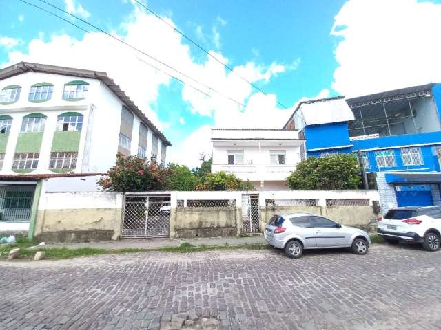Casa 2 Pavimentos com 3 Quartos à Venda na Massaranduba ( Cidade Baixa )