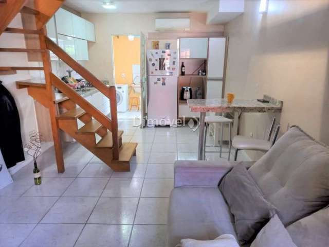 Casa em condomínio fechado com 2 quartos à venda na Rua Sílvio Silveira Soares, 2406, Camaquã, Porto Alegre por R$ 340.000