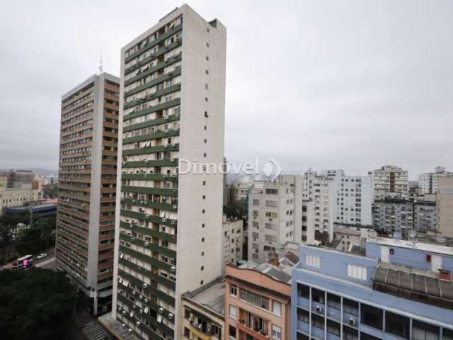 Apartamento com 3 quartos à venda na Avenida Senador Salgado Filho, 212, Centro Histórico, Porto Alegre por R$ 270.000