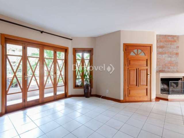 Casa em condomínio fechado com 3 quartos para alugar na Rua José Sanguinetti, 205, Jardim Isabel, Porto Alegre por R$ 3.250
