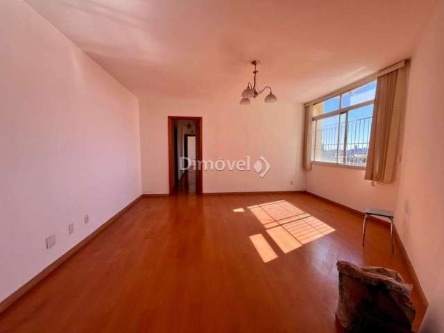 Apartamento com 3 quartos para alugar na Avenida Wenceslau Escobar, 1086, Cristal, Porto Alegre por R$ 1.900