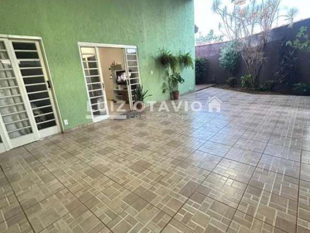 Casa para Venda em Ribeirão Preto, Jardim Doutor Paulo Gomes Romeo, 4 dormitórios, 2 banheiros, 3 vagas