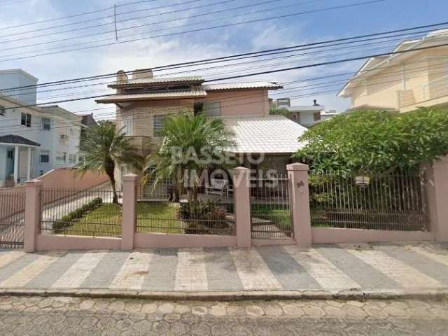 Casa em condomínio fechado com 4 quartos à venda na Rua Laélia Purpurata, 96, João Paulo, Florianópolis, 345 m2 por R$ 2.470.000