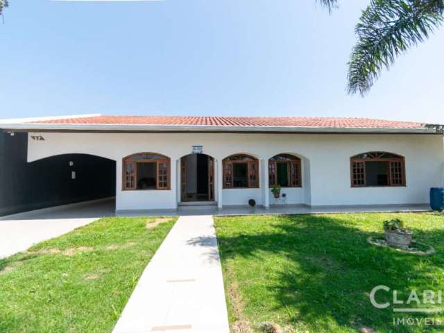 Casa com 4 quartos à venda na Alberto Alves, 37, Vila Elizabeth, Campo Largo por R$ 1.270.000