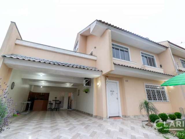 Casa com 3 quartos à venda na Antonio Fabricioda Silva, 371, Vila Solene, Campo Largo por R$ 820.000